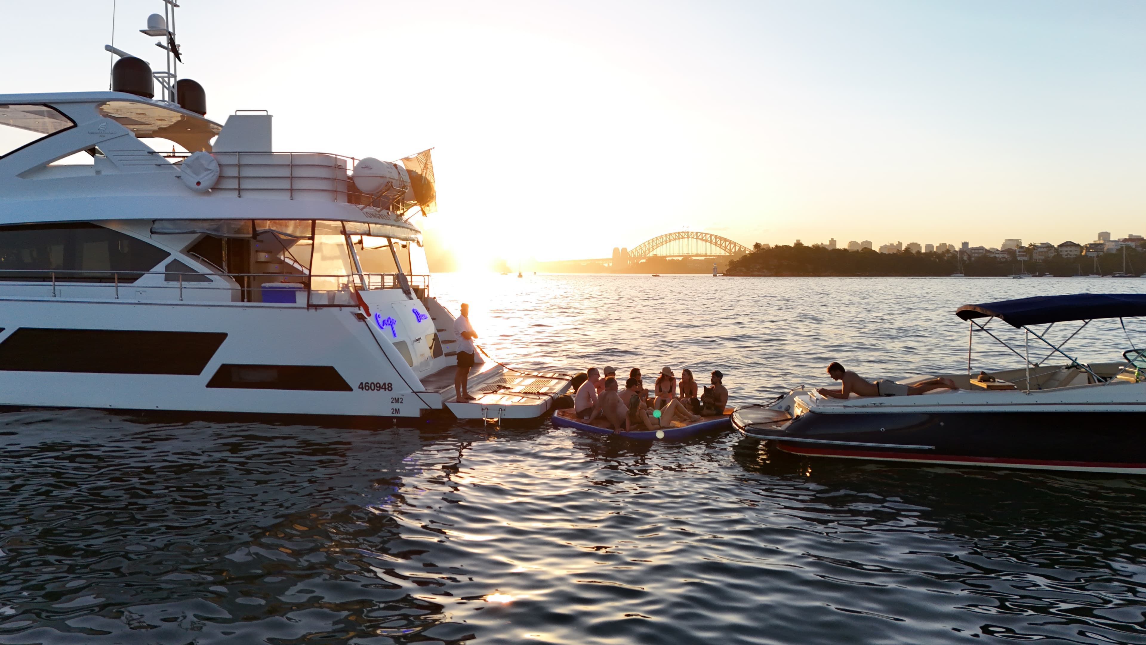 Stand-up paddle board hire on Sydney Harbour with yacht-side delivery